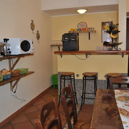 The Flower Bed and breakfast 3*