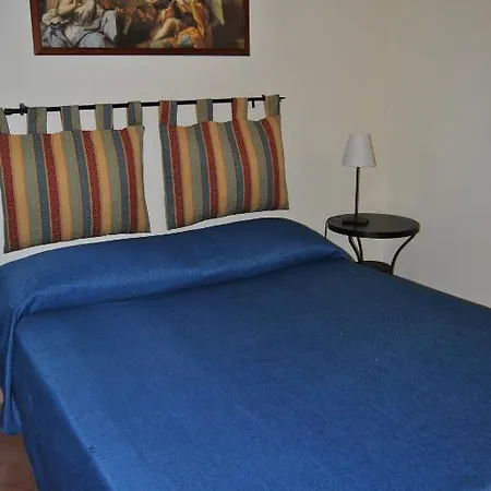 The Flower Bed & Breakfast Rome